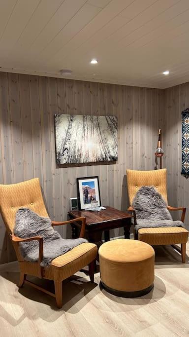 Mountainside Lodge - Breivikeidet Тромсе Екстер'єр фото